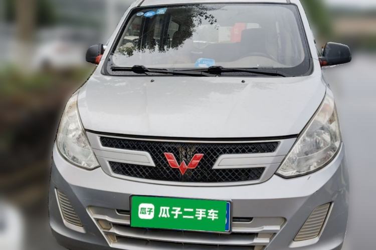 Used Wuling Rongguang V 2016 1.5L Practical Version Front