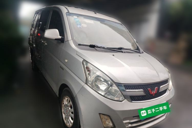 Used Wuling Rongguang V 2016 1.5L Standard Version Front Right 45 Deg
