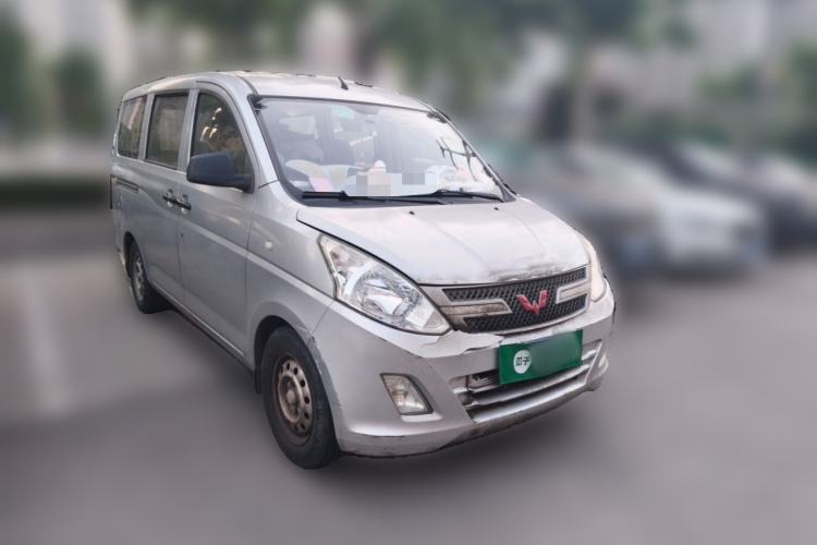 Used Wuling Rongguang V 2016 1.2L Practical Version Front Right 45 Deg