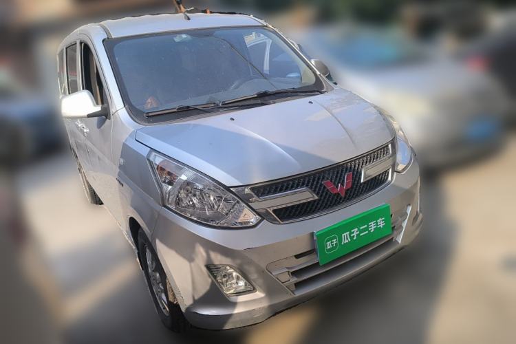 Used Wuling Rongguang V 2016 1.5L Standard Version Front Right 45 Deg