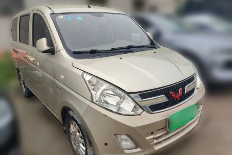 Used Wuling Rongguang V 2016 1.5L Standard Version Front Right 45 Deg