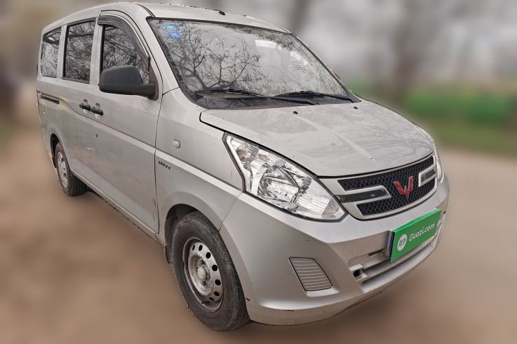 Used Wuling Rongguang V 2016 1.5L Practical Version Front Right 45 Deg
