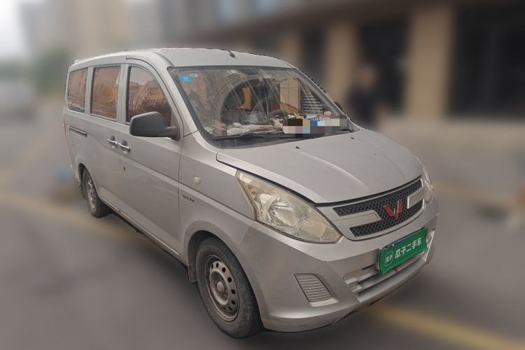 Used Wuling Rongguang V 2016 1.5L Practical Version Front Right 45 Deg