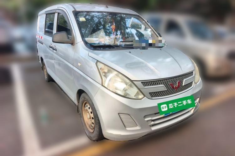 Used Wuling Rongguang V 2016 1.5L Practical Version Front Right 45 Deg