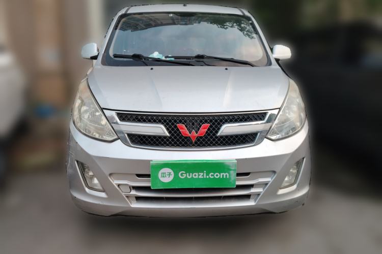 Used Wuling Rongguang V 2016 1.2L Standard Version Front