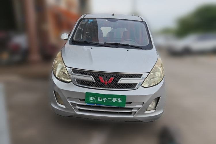 Used Wuling Rongguang V 2016 1.5L Standard Version Front
