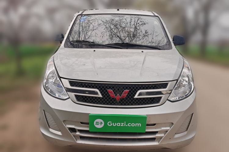 Used Wuling Rongguang V 2016 1.5L Practical Version Front