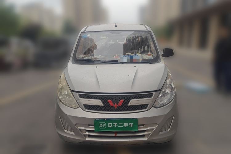 Used Wuling Rongguang V 2016 1.5L Practical Version Front