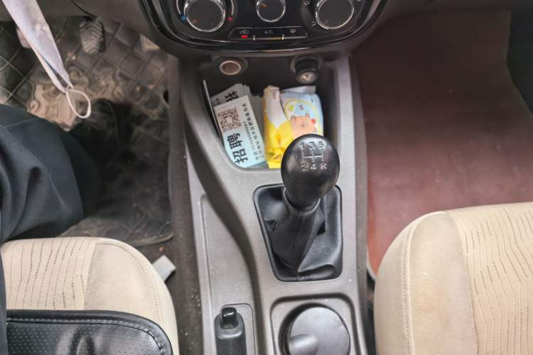 Used Wuling Rongguang V 2016 1.2L Practical Version Gear Lever