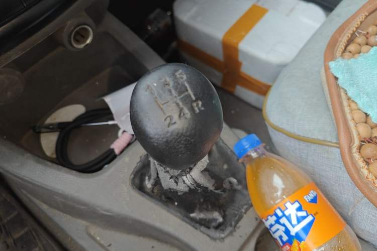 Used Wuling Rongguang V 2016 1.5L Practical Version Gear Lever