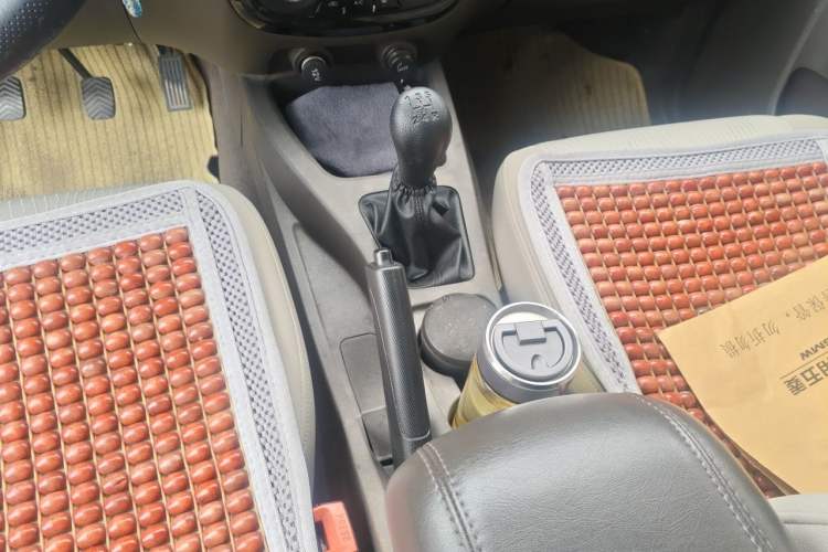 Used Wuling Rongguang V 2016 1.5L Standard Version Gear Lever