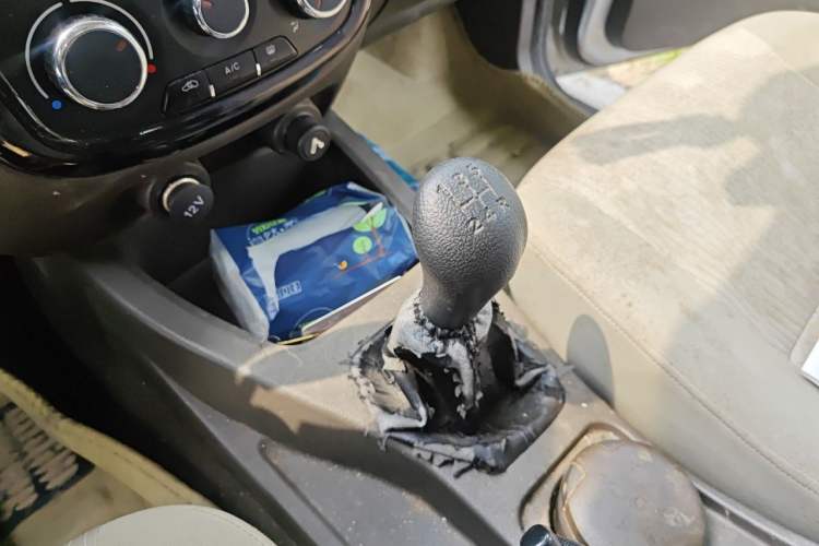 Used Wuling Rongguang V 2016 1.5L Standard Version Gear Lever