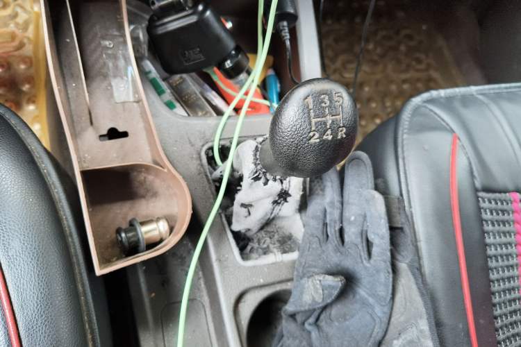 Used Wuling Rongguang V 2016 1.5L Standard Version Gear Lever
