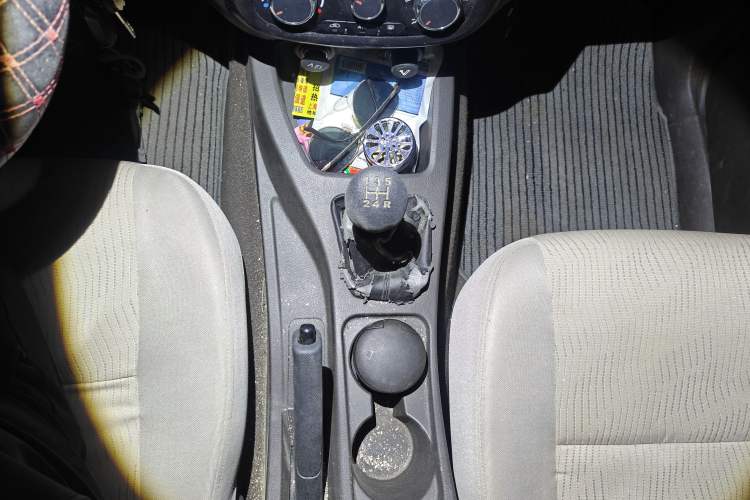 Used Wuling Rongguang V 2016 1.5L Standard Version Gear Lever