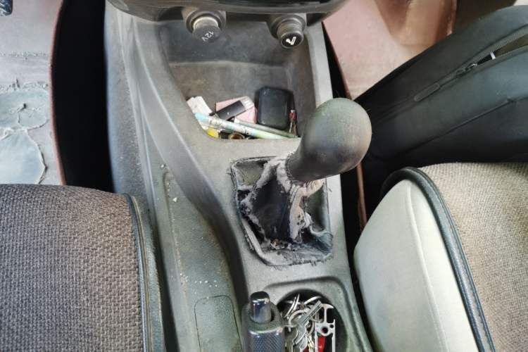 Used Wuling Rongguang V 2016 1.5L Standard Version Gear Lever