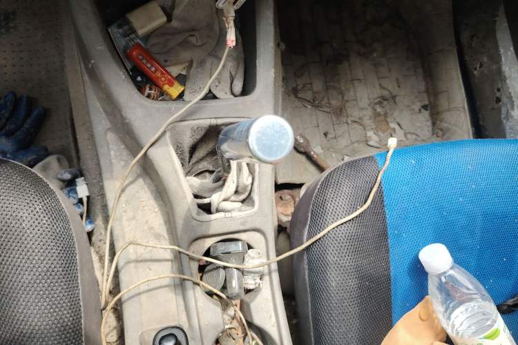 Used Wuling Rongguang V 2016 1.2L Practical Version Gear Lever