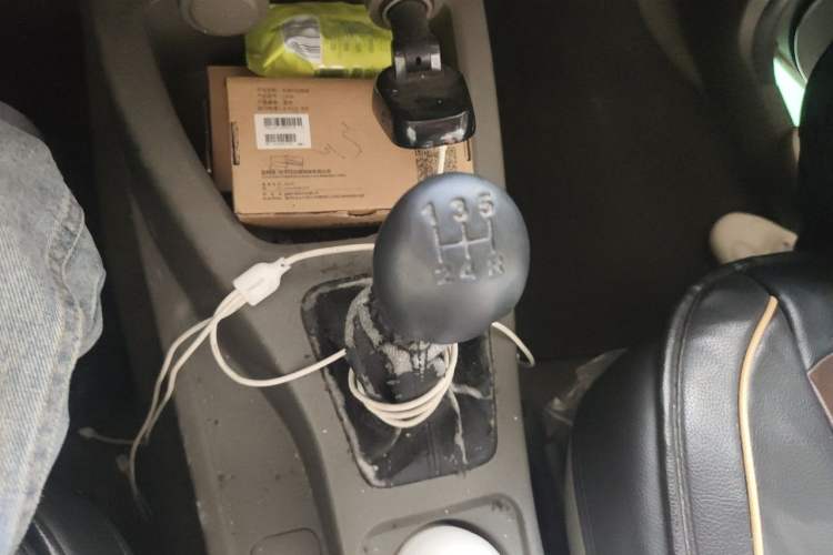 Used Wuling Rongguang V 2016 1.2L Practical Version Gear Lever