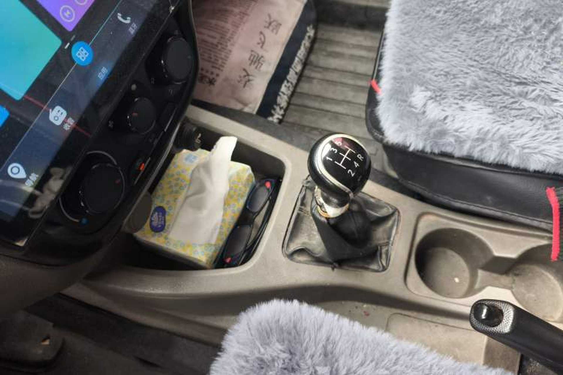 Used Wuling Rongguang V 2016 1.5L Practical Version Gear Lever