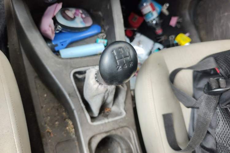 Used Wuling Rongguang V 2016 1.5L Standard Version Gear Lever