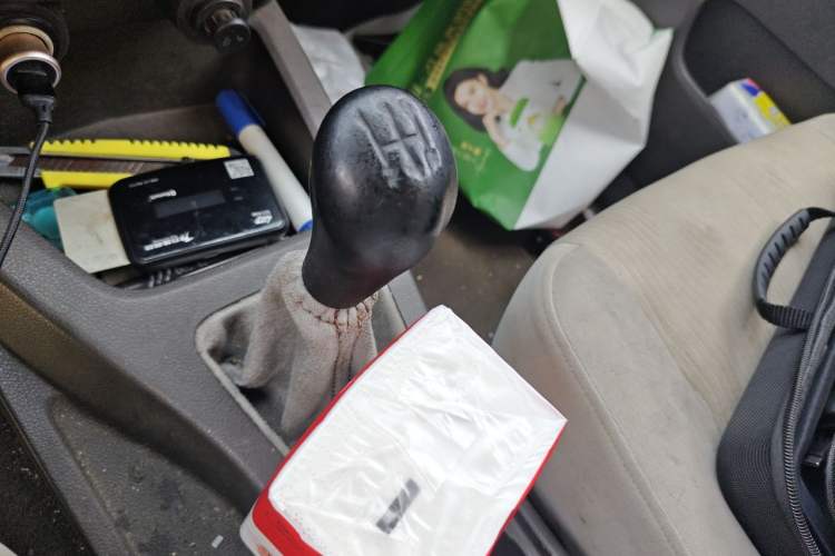 Used Wuling Rongguang V 2016 1.5L Standard Version Gear Lever