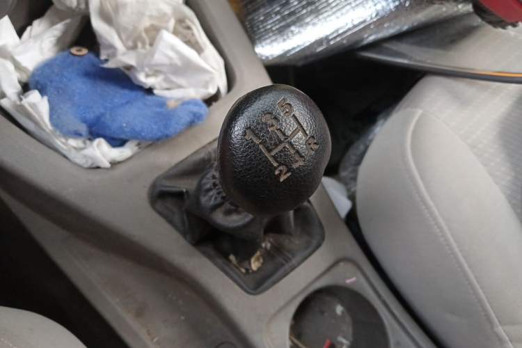 Used Wuling Rongguang V 2016 1.2L Practical Version Gear Lever