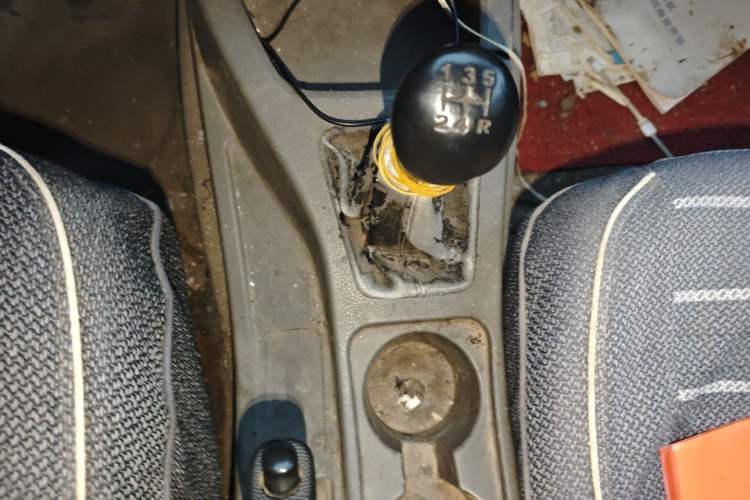 Used Wuling Rongguang V 2016 1.5L Practical Version Gear Lever