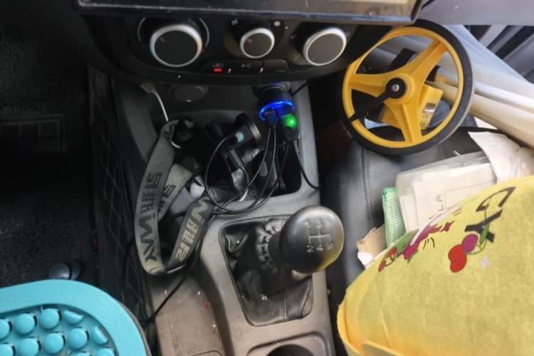 Used Wuling Rongguang V 2016 1.5L Practical Version Gear Lever