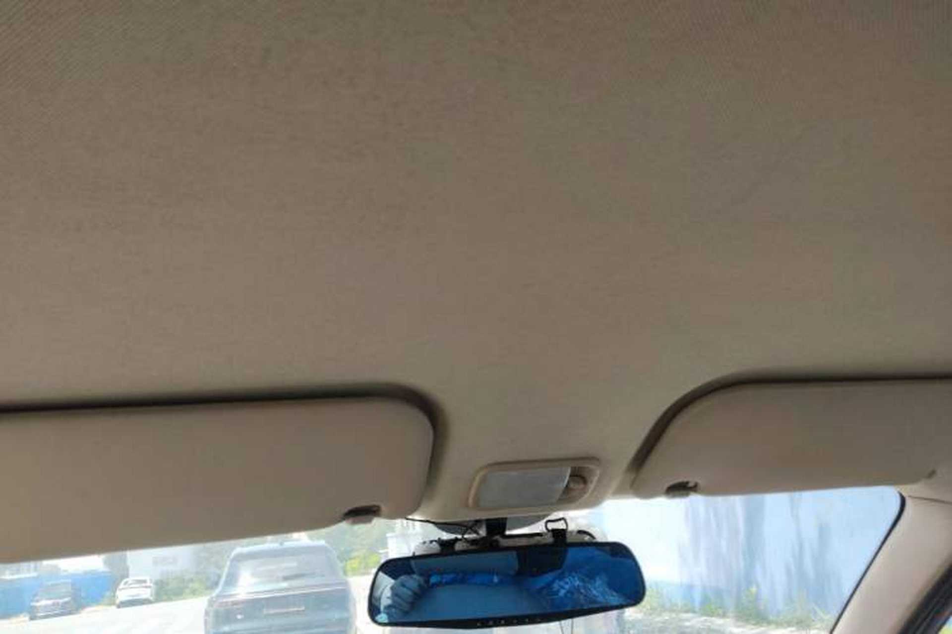 Used Wuling Rongguang V 2016 1.5L Standard Version Headliner