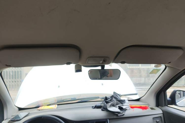 Used Wuling Rongguang V 2016 1.5L Practical Version Non-Power-Assisted Headliner