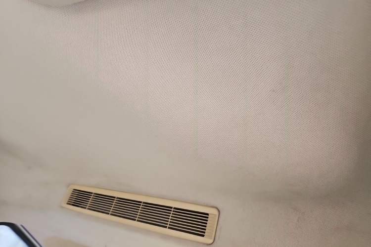 Used Wuling Rongguang V 2016 1.5L Standard Version Headliner
