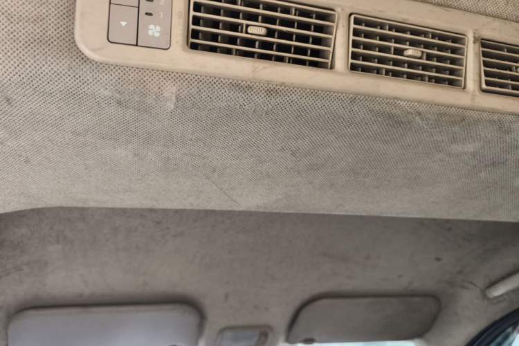 Used Wuling Rongguang V 2016 1.5L Standard Version Headliner