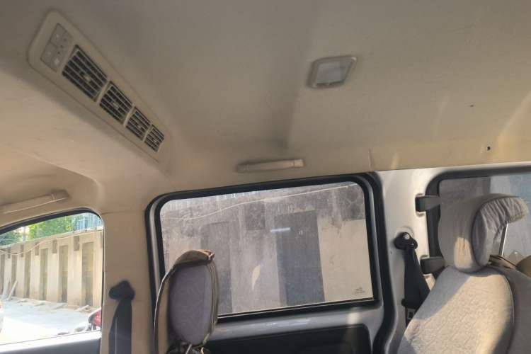 Used Wuling Rongguang V 2016 1.5L Standard Version Headliner