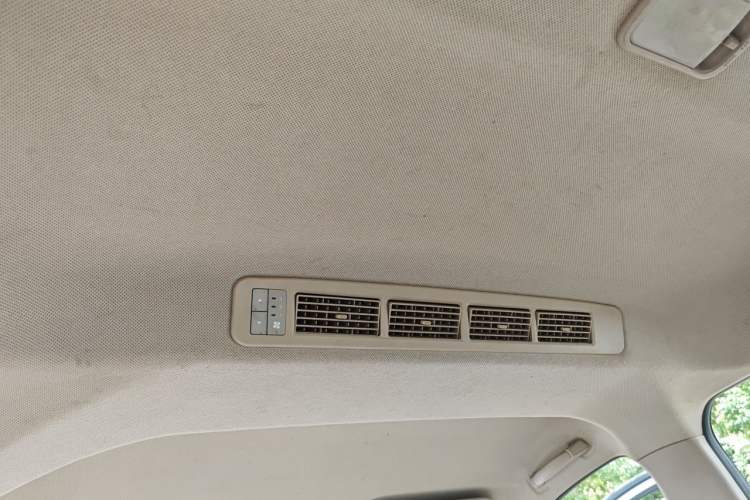 Used Wuling Rongguang V 2016 1.5L Standard Version Headliner