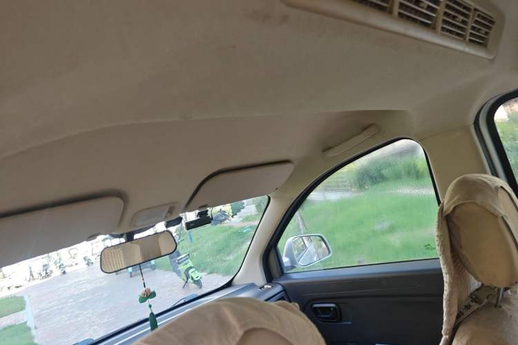 Used Wuling Rongguang V 2016 1.5L Standard Version Headliner