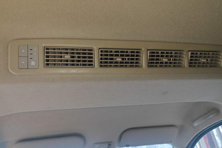Used Wuling Rongguang V 2016 1.2L Standard Version Headliner