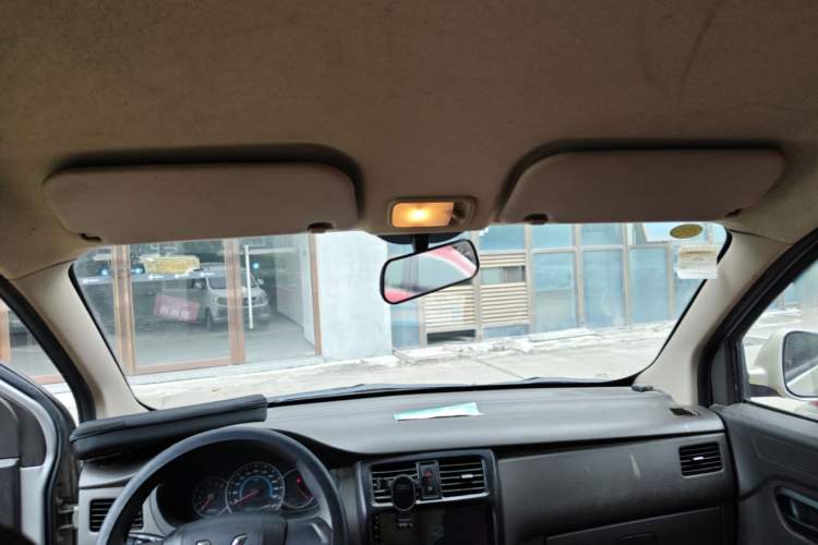 Used Wuling Rongguang V 2016 1.5L Practical Version Non-Power-Assisted Headliner