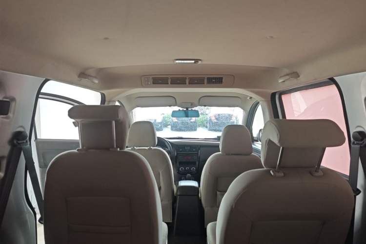 Used Wuling Rongguang V 2016 1.5L Standard Version Headliner