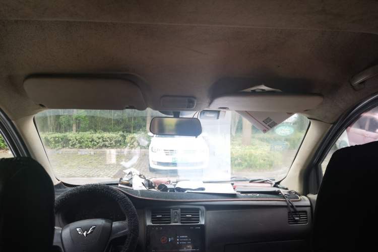 Used Wuling Rongguang V 2016 1.2L Standard Version Headliner