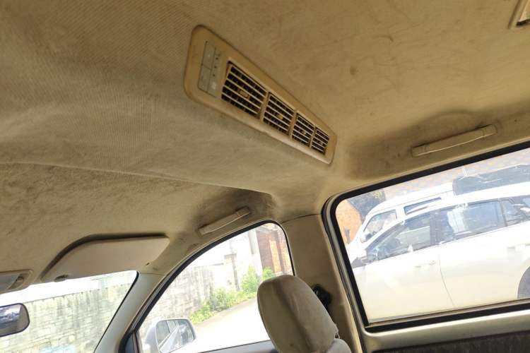 Used Wuling Rongguang V 2016 1.5L Standard Version Headliner