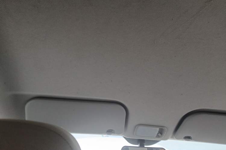 Used Wuling Rongguang V 2016 1.2L Practical Version Headliner