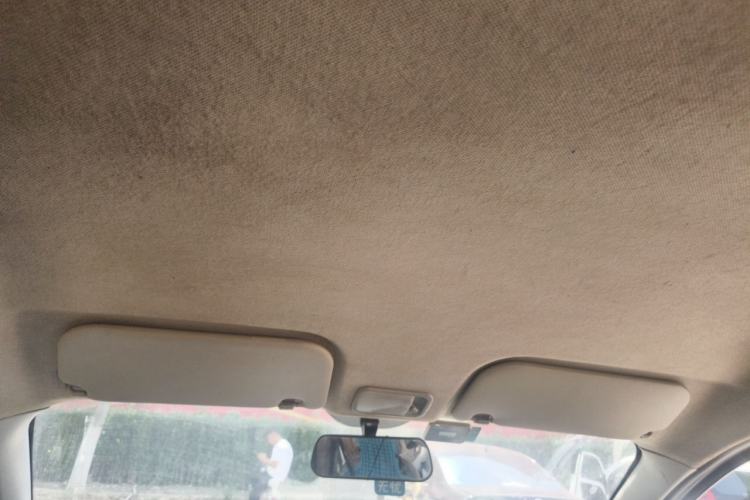 Used Wuling Rongguang V 2016 1.5L Practical Version Non-Power-Assisted Headliner