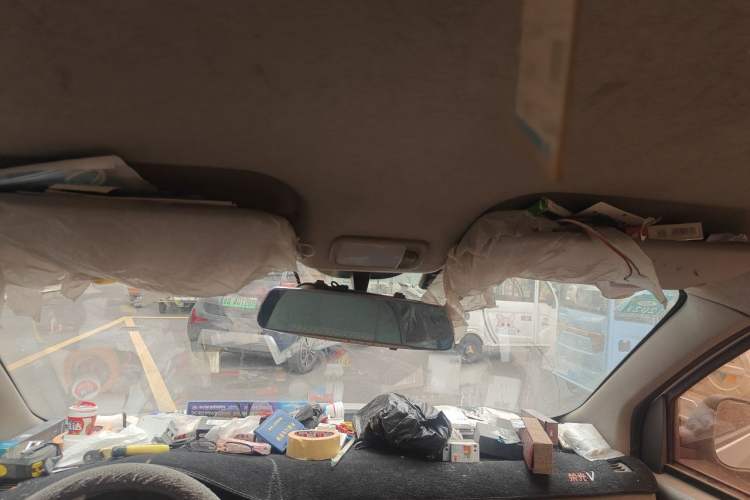 Used Wuling Rongguang V 2016 1.5L Practical Version Headliner
