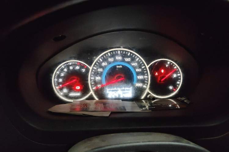 Used Wuling Rongguang V 2016 1.5L Standard Version Instrument Cluster