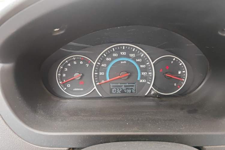 Used Wuling Rongguang V 2016 1.5L Standard Version Instrument Cluster