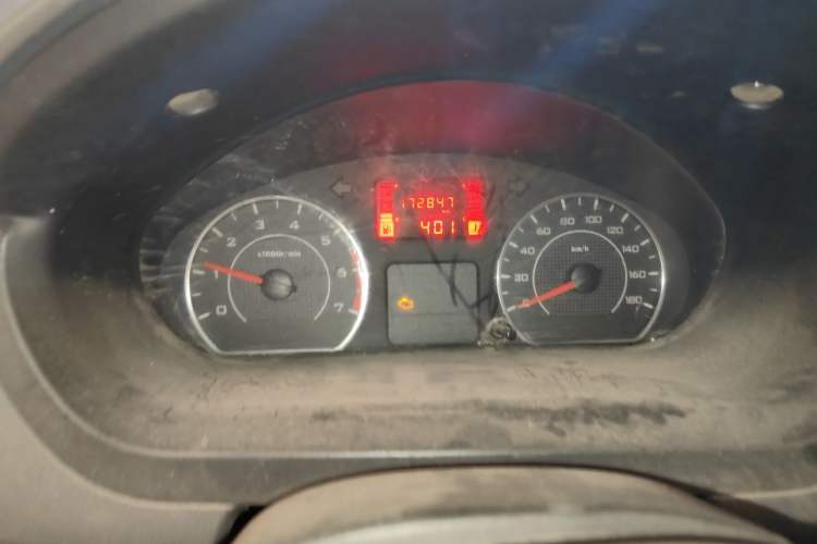 Used Wuling Rongguang V 2016 1.2L Practical Model Non-Power-Assisted Instrument Cluster