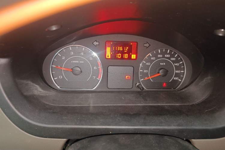 Used Wuling Rongguang V 2016 1.2L Practical Version Instrument Cluster