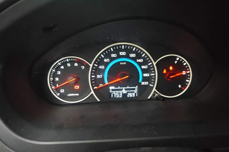 Used Wuling Rongguang V 2016 1.5L Standard Version Instrument Cluster