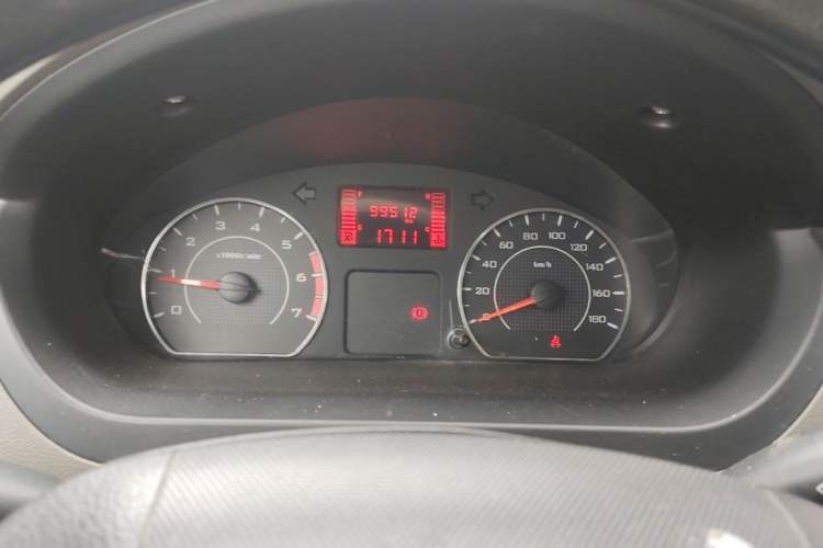 Used Wuling Rongguang V 2016 1.5L Practical Version Instrument Cluster