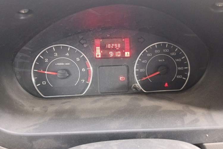 Used Wuling Rongguang V 2016 1.2L Practical Version Instrument Cluster