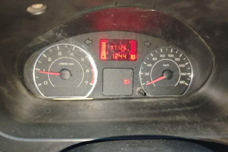 Used Wuling Rongguang V 2016 1.5L Practical Version Instrument Cluster